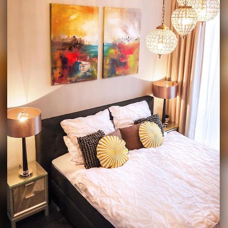 Comfort And Style In City Center With Ensuite Bathroom On Schaafenstrasse 쾰른 외부 사진